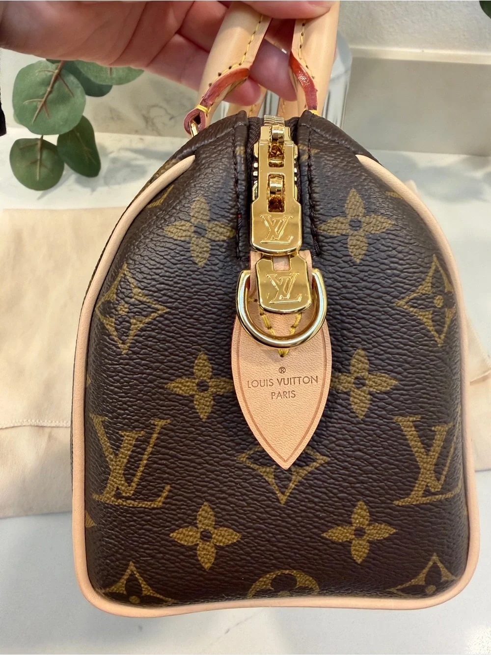 New! Louis Vuitton Speedy 20 Monogram Canvas with LV Adjustable Vachetta Strap